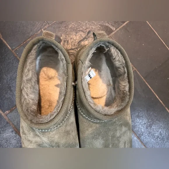 Ugg women’s classic ultra mini boot in green size 10 - Picture 4 of 9